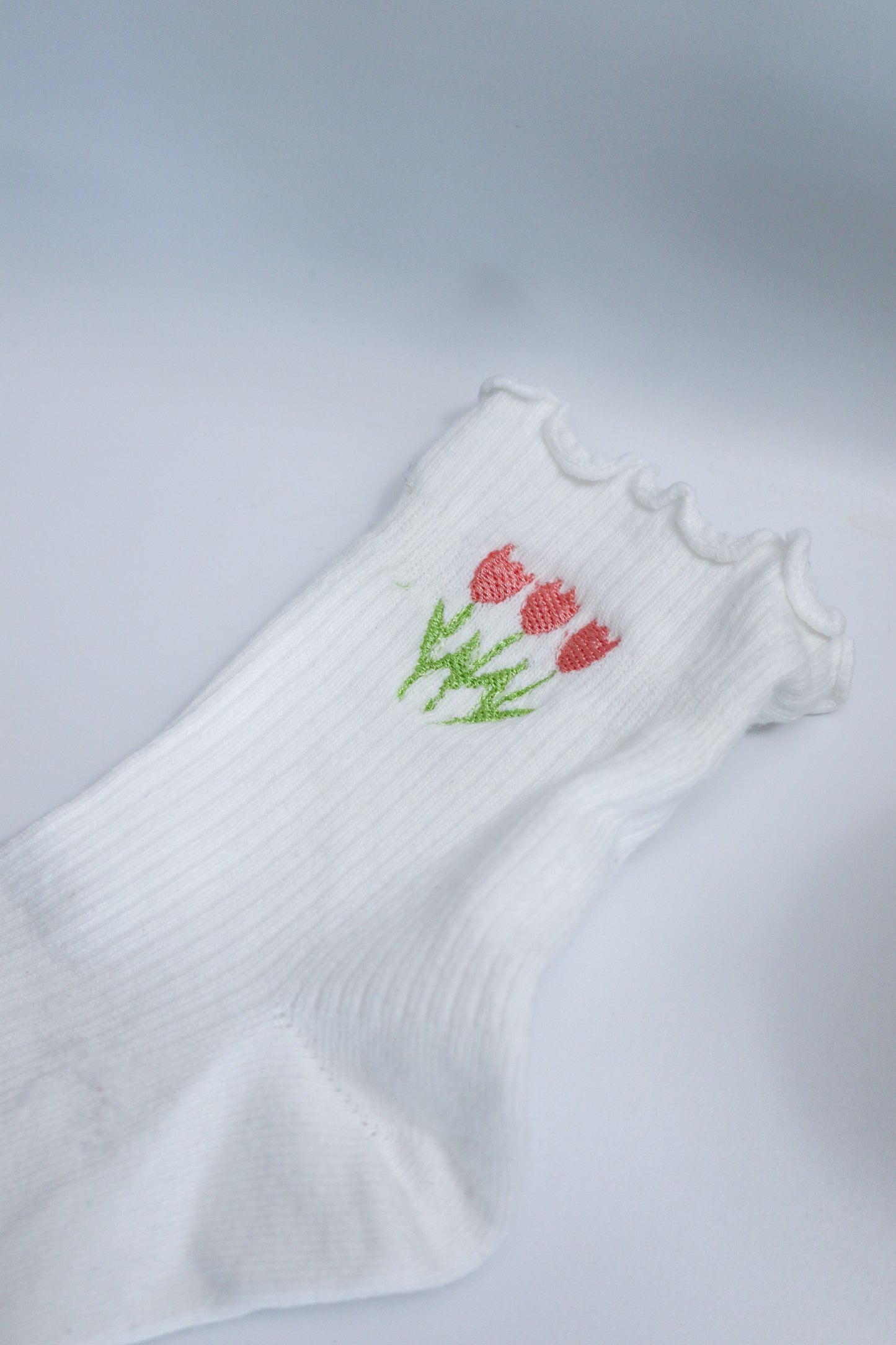 Tulip Ruffle Socks